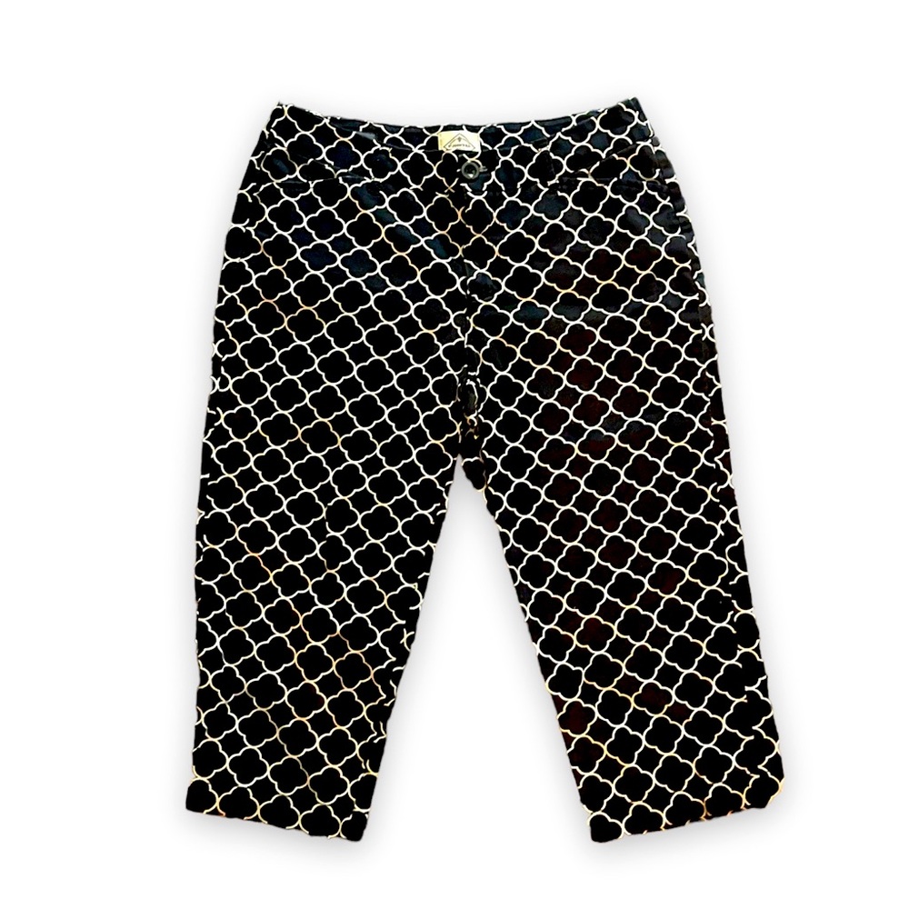 St. John's Bay Women’s 6 Cotton Chino Crop Pants Black White Geometric Mid-Rise - Picture 2 of 13